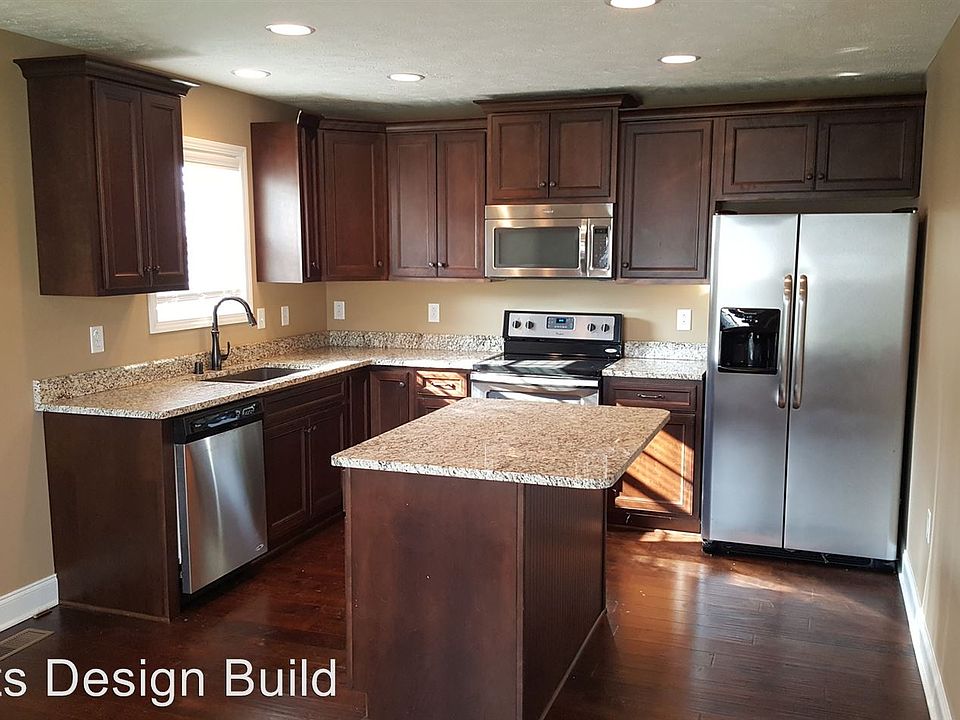 1st image of 308 Macer Ave