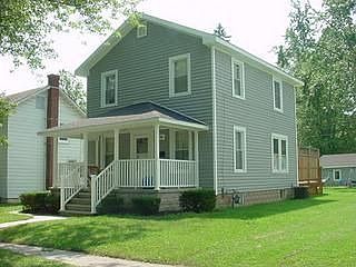 2nd image of 186 Walker St