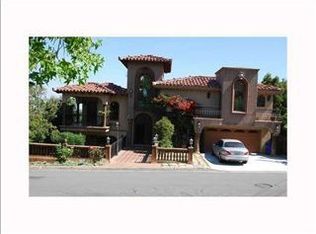 2 E Roseland Dr, La Jolla, CA 92037