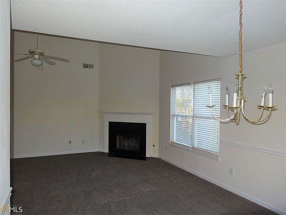 3rd image of 4389 Persian Ct #72
