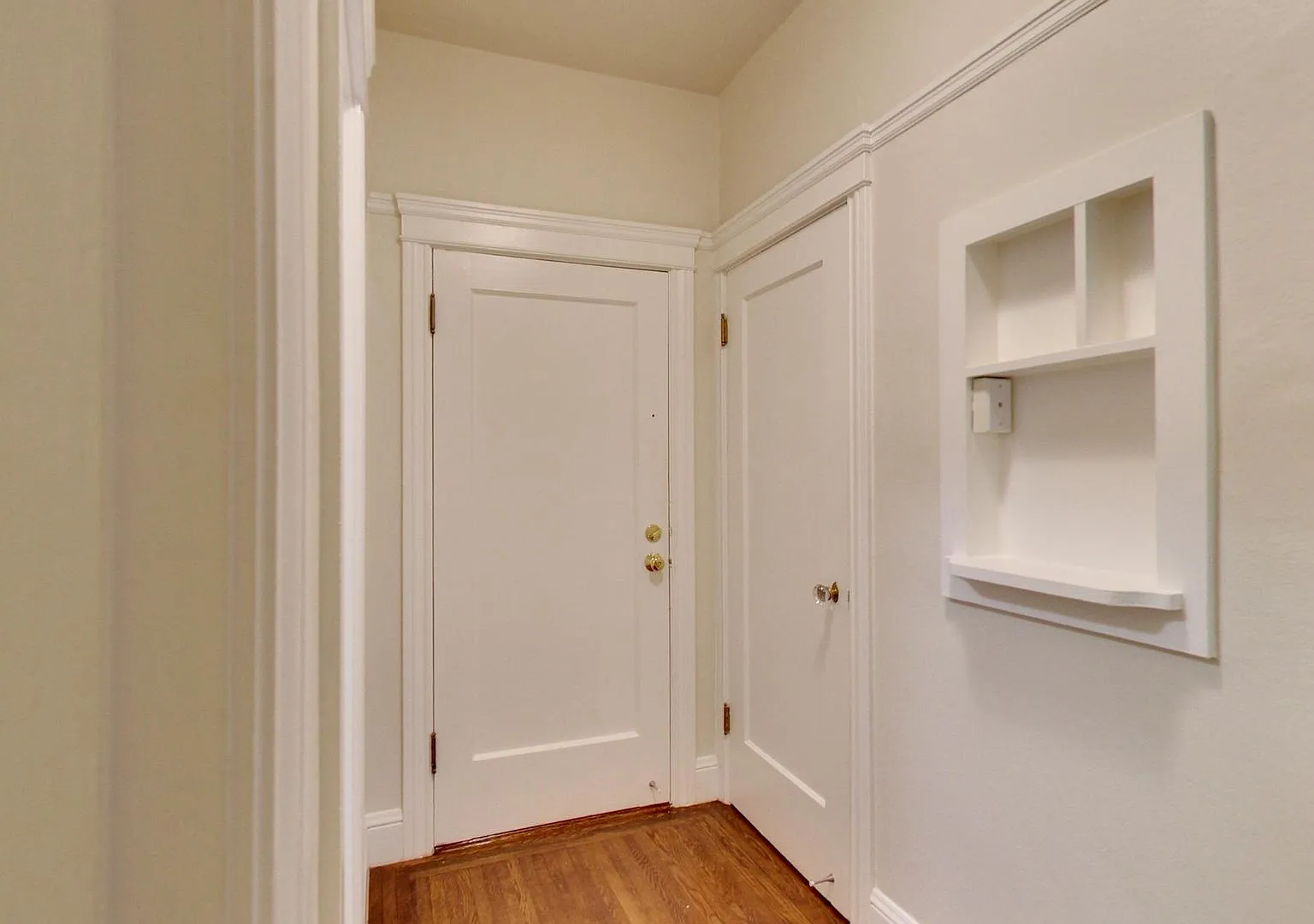 830 Hayes Street (1321R) — Photo 2
