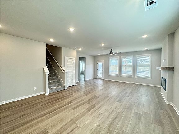 5th image of 2705 Relaxation Ave