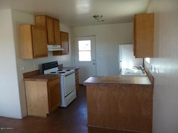2nd image of 5070 S Park Ave Unit 1