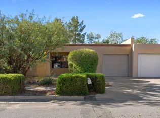 6024 Landry Ave NW, Albuquerque, NM 87120