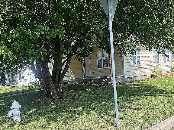 5th image of 2231 S Willard Ave