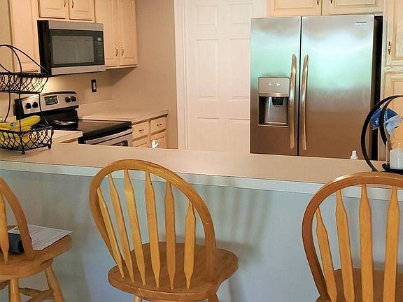 3rd image of 2120 Carrick Ct Unit 103