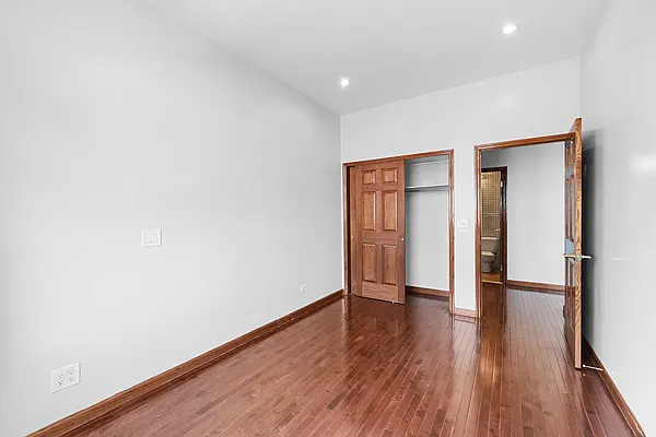 Rented by REAL New York | media 29