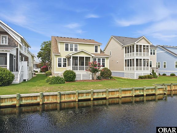 3rd image of 814 Back Bay Rd