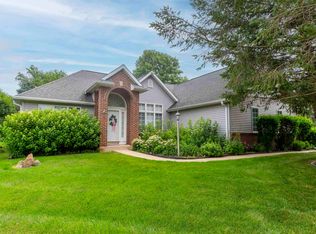32887 Nature View Dr, New Carlisle, IN 46552