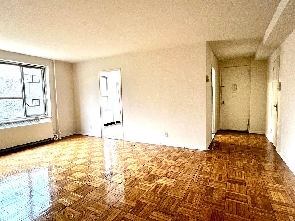 1st image of 60-01 194th St Floor 2