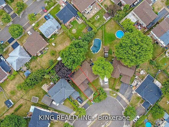 2nd image of 16 Wimbledon Ct