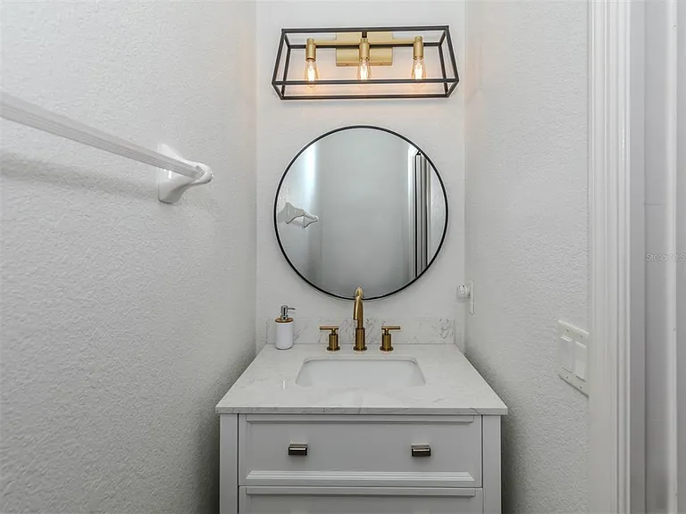 14462 Fort Worth Cir — Photo 32