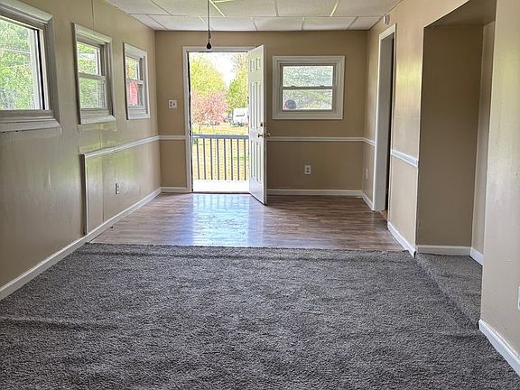 4th image of 165 McKim Way