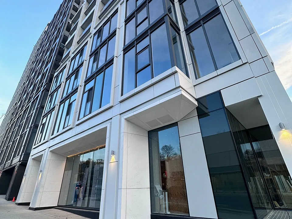 2020 Bathurst St #608