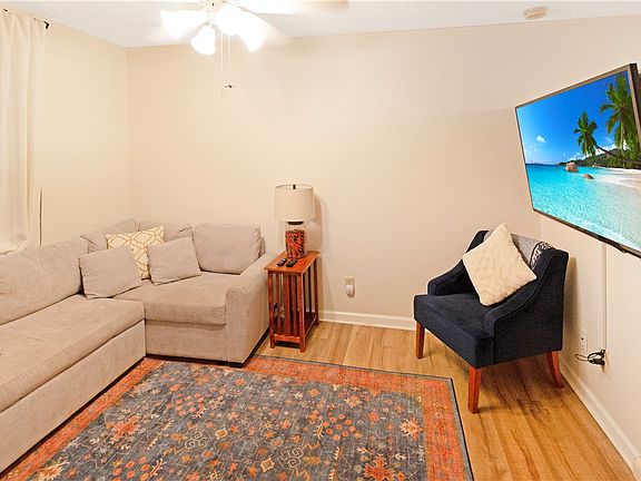 5th image of 634 W Magnolia Ave APT 103