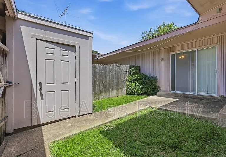 13424 Blossomheath Ln — Photo 17