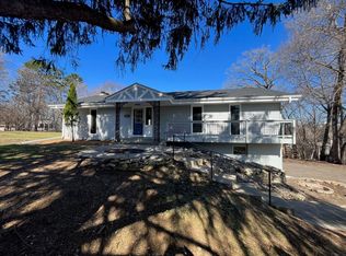 15800 Highwood Dr, Minnetonka, MN 55345