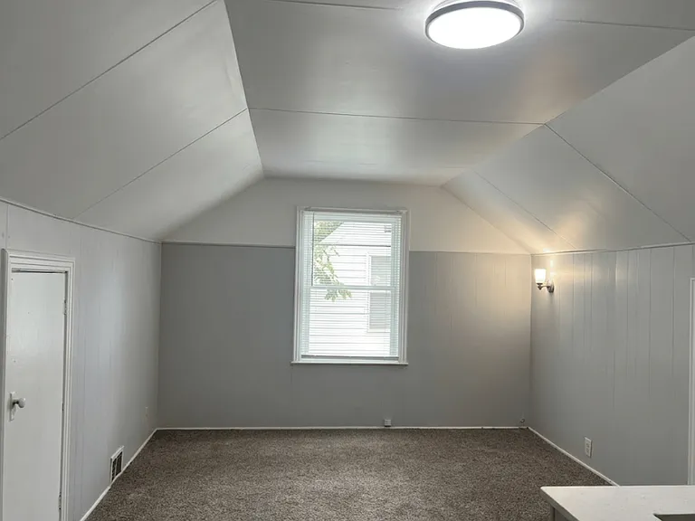 20258 Ferguson St — Photo 6