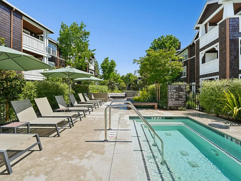 Pescadero Apartments — Photo 8