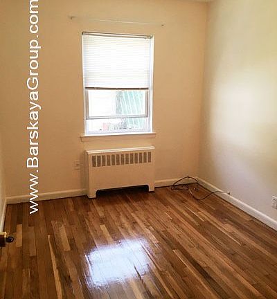 5th image of 3915 204th St #1