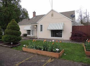 113 E 3rd St, Molalla, OR 97038