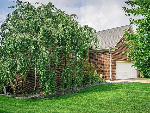 2nd image of 205 Berger Farm Dr