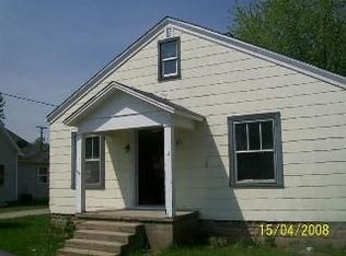 109 N Cory St, Mooreland, IN 47360