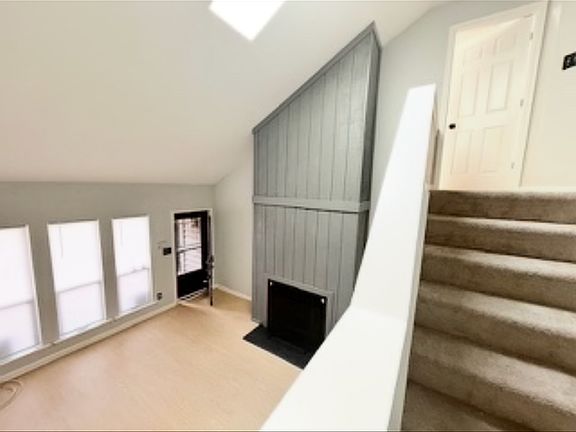 5th image of 579 Ayrshire Way APT F