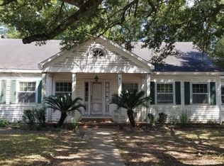 703 High School Dr, Ville Platte, LA 70586