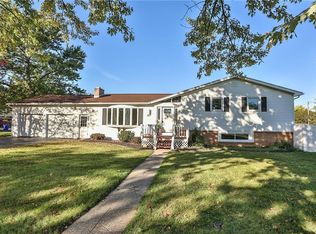 5 Charlene Dr, Rochester, NY 14606