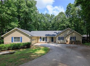 1830 Commonwealth Ln, Cumming, GA 30041