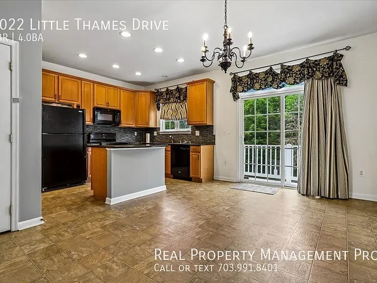 7022 Little Thames Dr — Photo 11