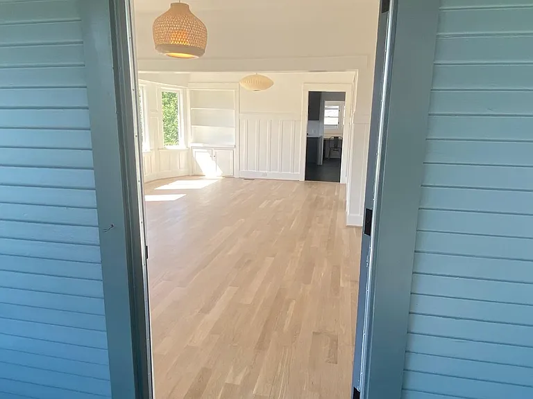 2260 Ewing St — Photo 3