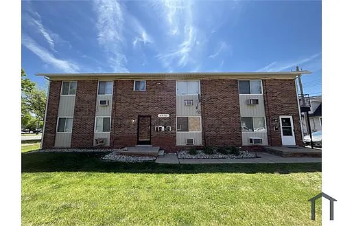 4415 Oakwood Blvd Photo 1