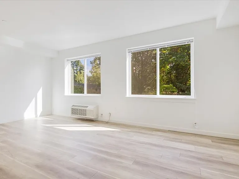 Hermoso View Apartments — Photo 24