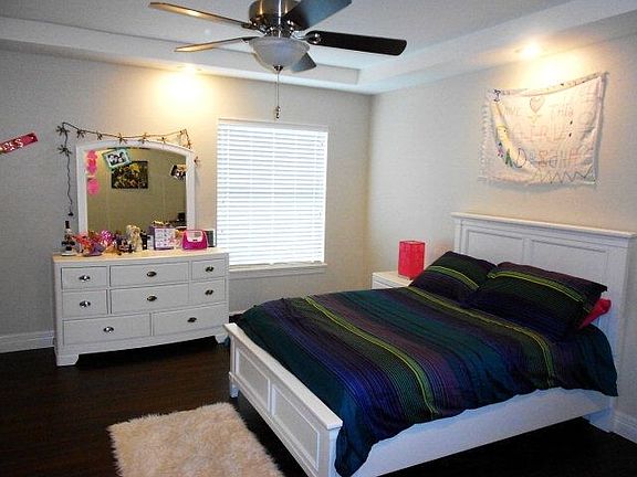 5th image of 3088 W Lake Ave