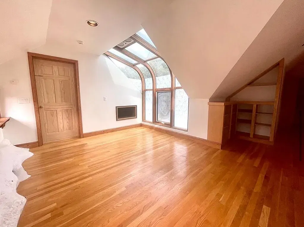 1 bed, 800 sqft, $2,000 — Photo 3