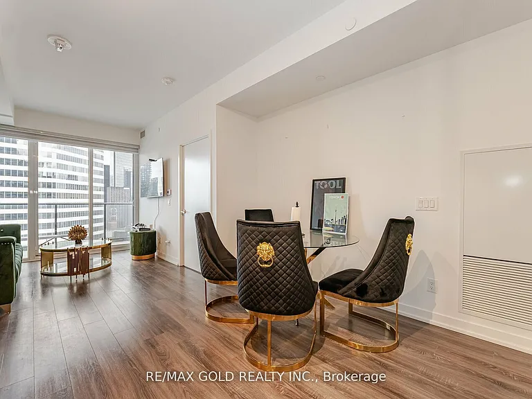 20 Edward St #2506 — Photo 8