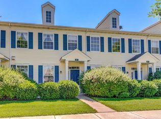 697 Cobblestone Way, Shakopee, MN 55379