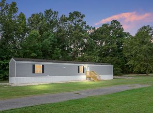 125 Creeper Ln, Saint Stephen, SC 29479