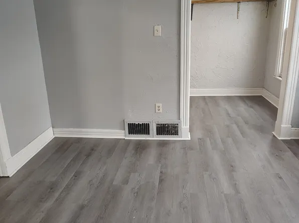 974 Strong St Floor 2, Schenectady, NY 12307