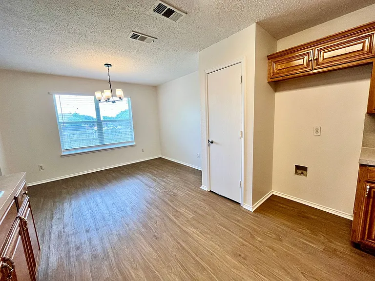 1621 Antelope Run — Photo 7
