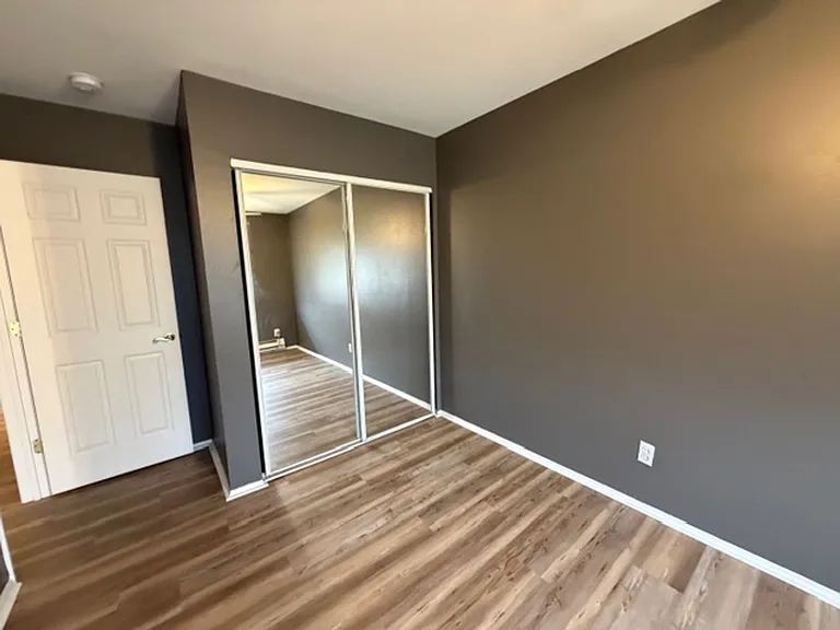 7489 Hazelcrest Dr — Photo 23