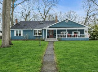 558 Gillette Avenue, Bayport, NY 11705
