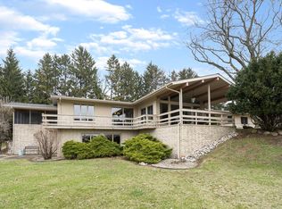 1411 E Springhill Rd, Warsaw, IN 46580