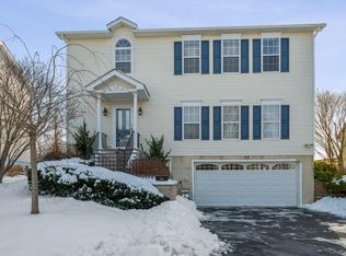 53 Greenvale Cir, White Plains, NY 10607