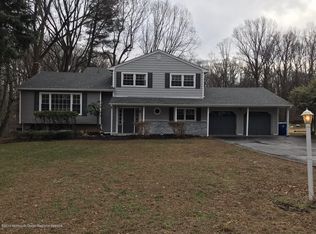 2 Buttonwood Rd, Middletown, NJ 07748