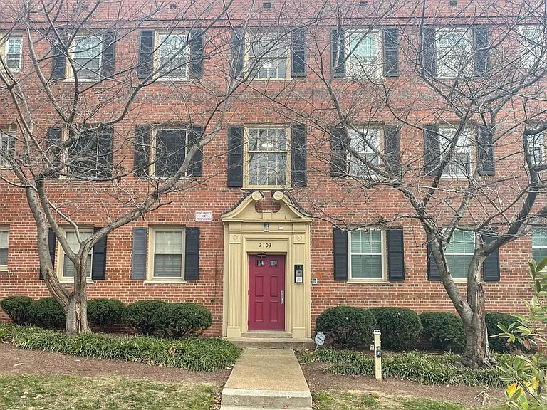 2103 Suitland Ter SE #201 — Photo 33
