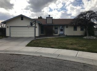 717 Aspenwood Ln, Twin Falls, ID 83301