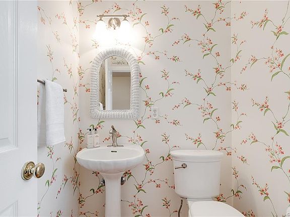 4th image of 500 Portwest Ct